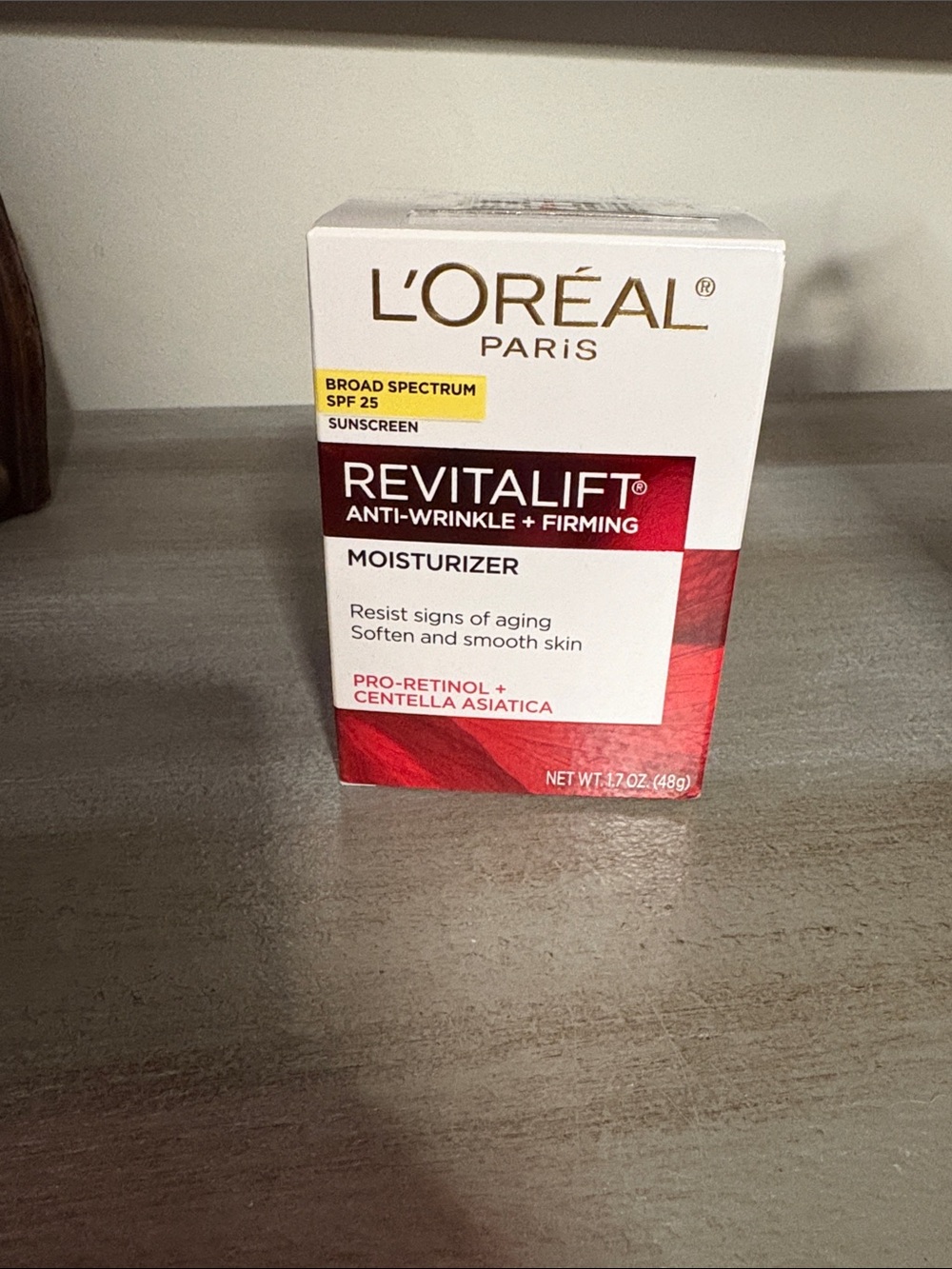 L'Oréal Paris Revitalift Moisturizer